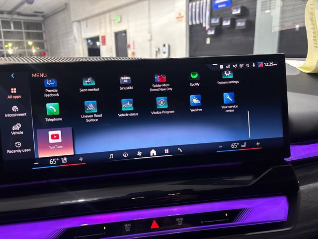 Used 2024 BMW i5 eDrive40i w/ Premium Package RWD image 36