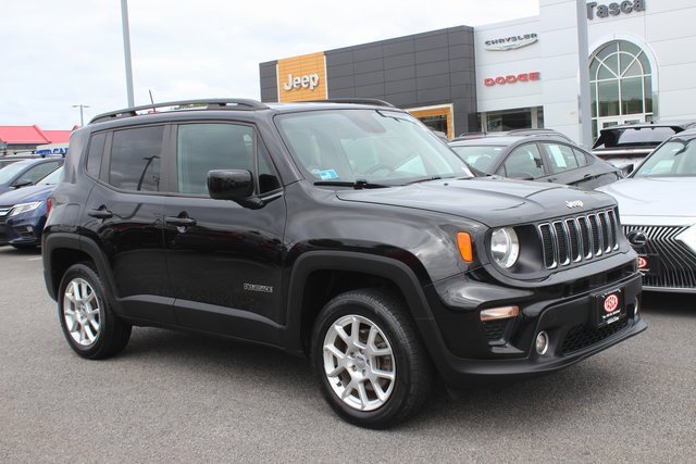 Used 2020 Jeep Renegade Latitude w/ Cold Weather Group