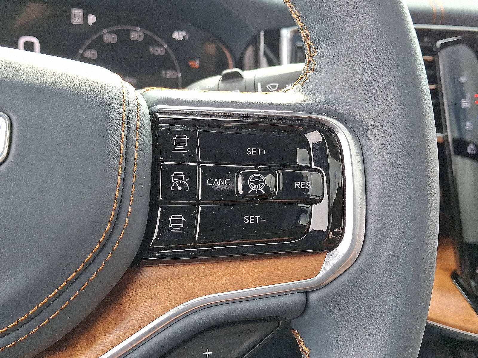 Used 2024 Jeep Grand Wagoneer Series III image 24