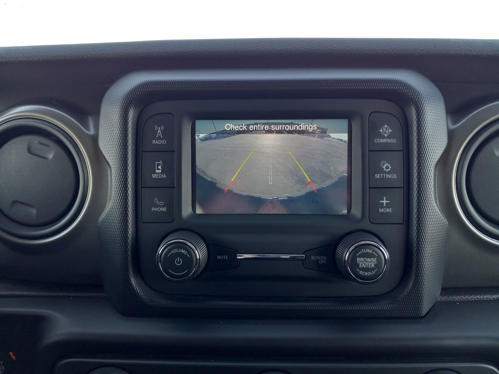 Used 2019 Jeep Wrangler Unlimited Sport S AWD/4WD image 18