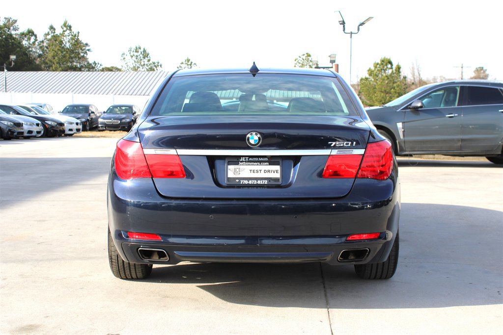 Used 2012 BMW 750i xDrive image 6