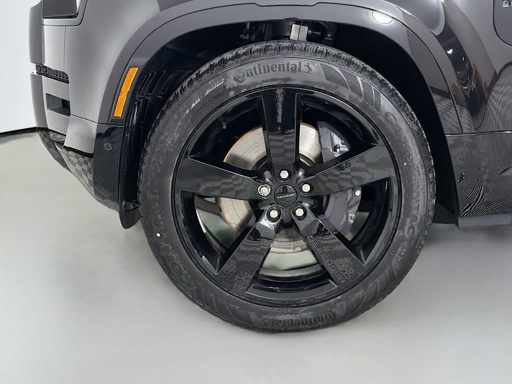 New 2026 Land Rover Defender 130 X-Dynamic SE AWD/4WD image 33