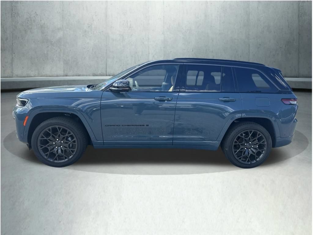 New 2026 Jeep Grand Cherokee Summit w/ Obsidian Package AWD/4WD video 2