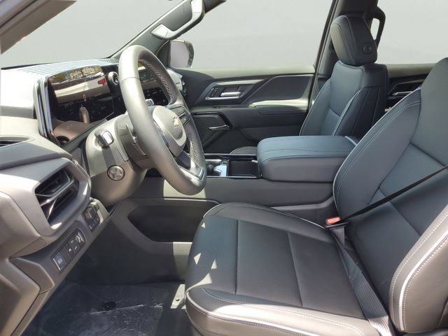 New 2026 Chevrolet Silverado EV LT w/ Plus Package AWD/4WD image 17