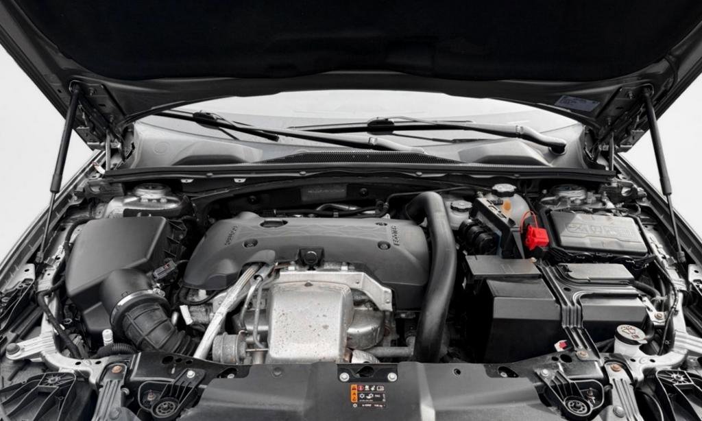 Used 2019 Buick Regal Essence w/ Driver Confidence Package I image 29