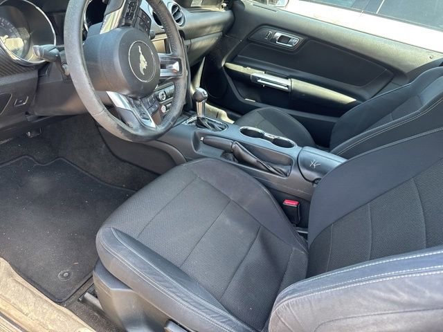 Used 2017 Ford Mustang Coupe image 24