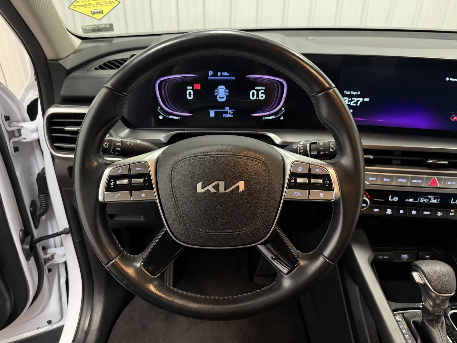 Used 2024 Kia Telluride LX FWD image 18