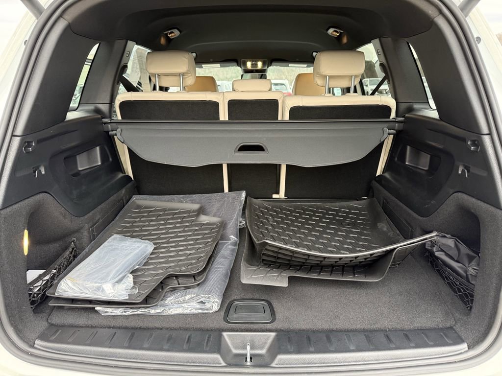 Certified 2025 Mercedes-Benz GLB 250 4MATIC image 12