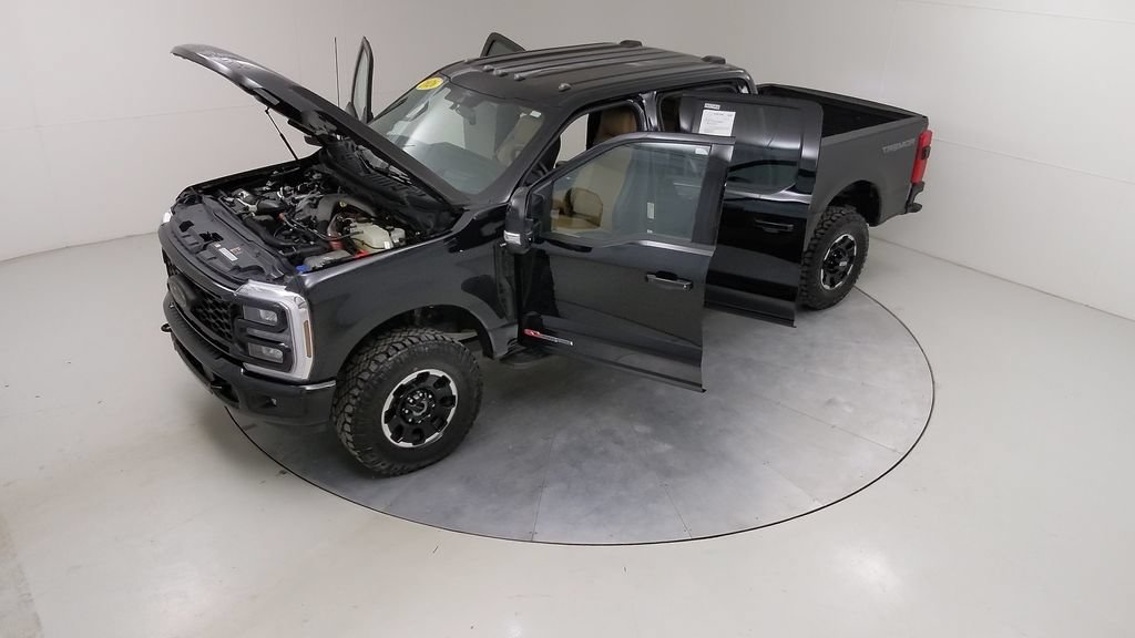 Certified 2026 Ford F350 Lariat w/ Tremor Off-Road Package AWD/4WD image 58