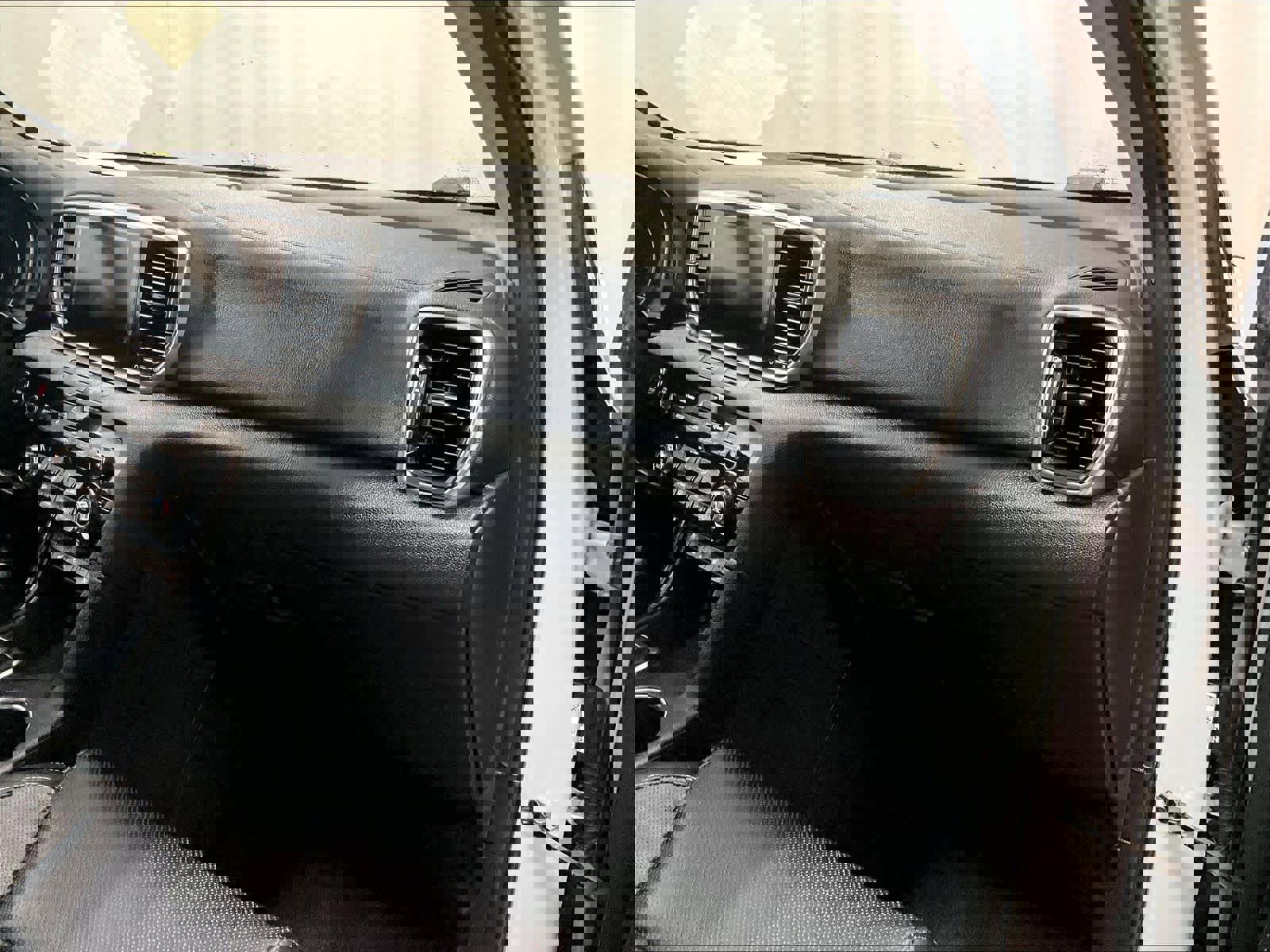 Used 2020 Kia Sportage EX w/ Option Group 15 AWD/4WD image 13