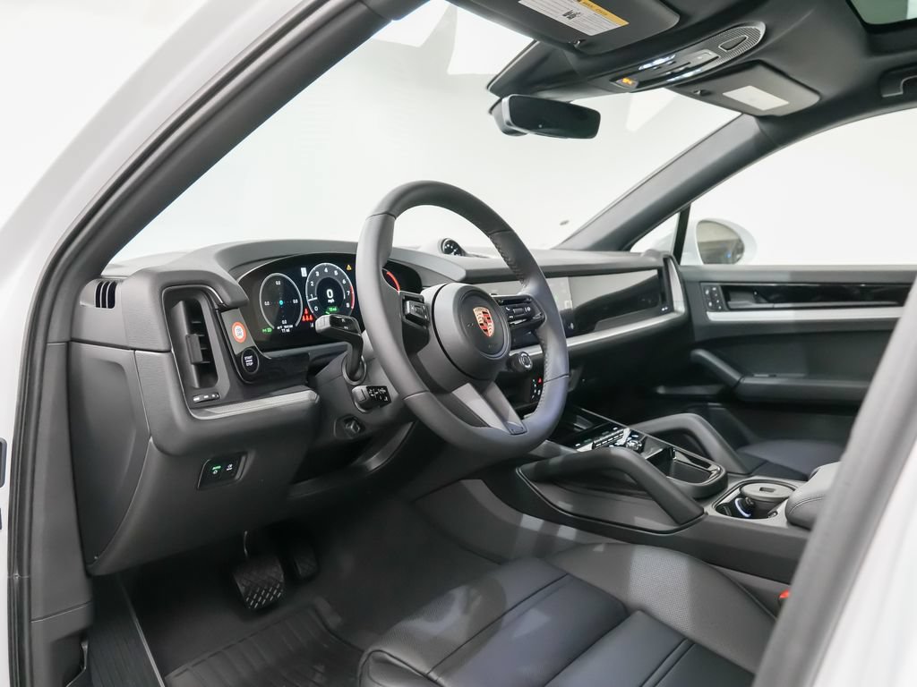 New 2026 Porsche Cayenne E-Hybrid Coupe AWD/4WD image 4