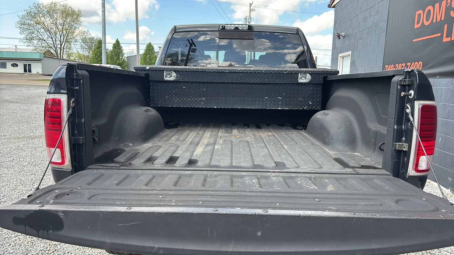 Used 2017 RAM 2500 Laramie w/ Convenience Group AWD/4WD image 5