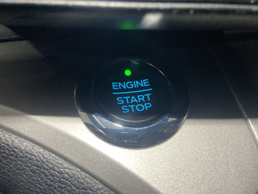 Used 2021 Ford Explorer XLT w/ Equipment Group 202A image 17