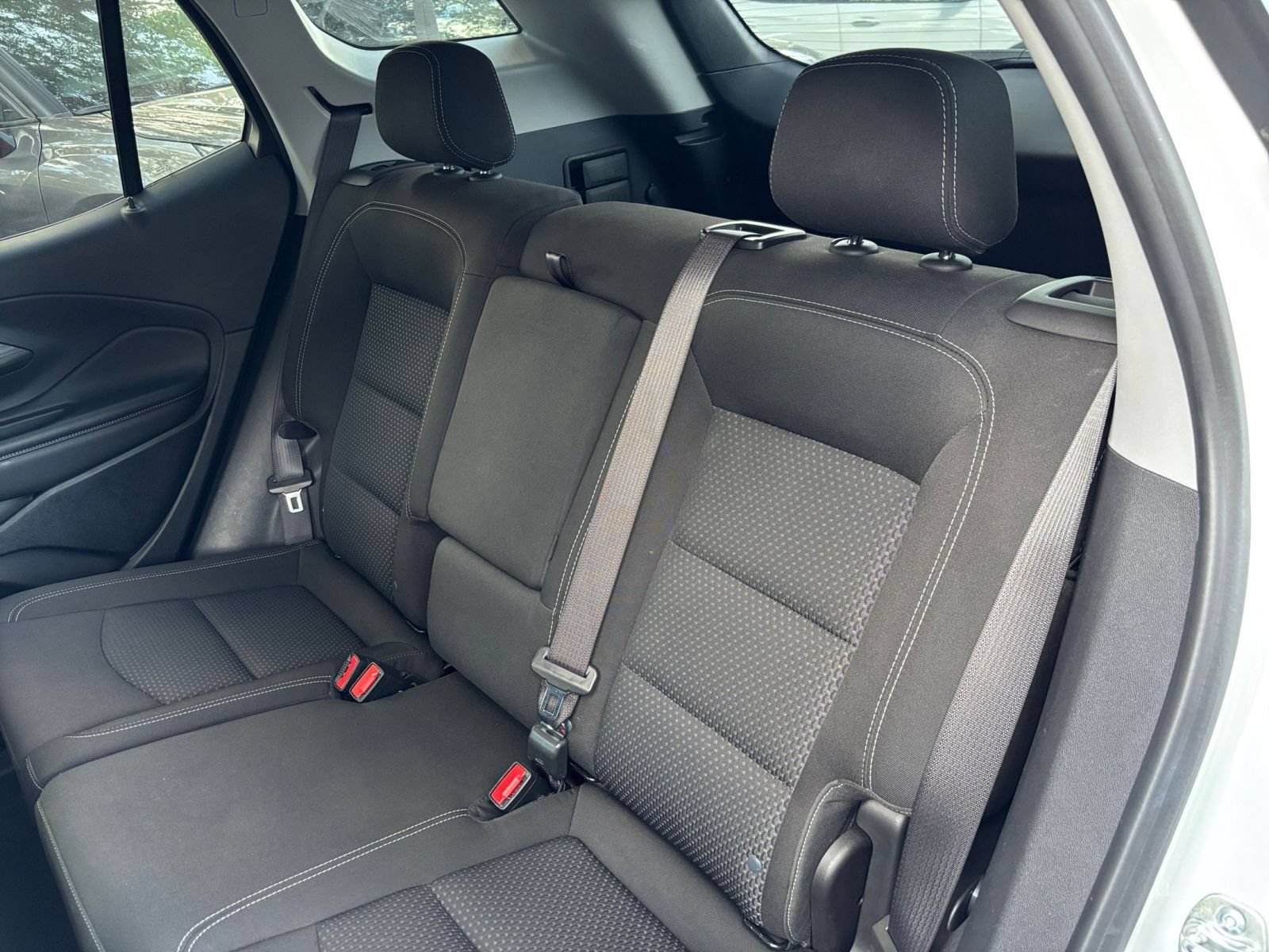 Used 2024 GMC Terrain SLE FWD image 35