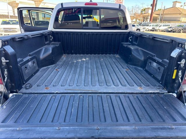 Used 2012 Toyota Tacoma PreRunner w/ SR5 Pkg RWD image 32