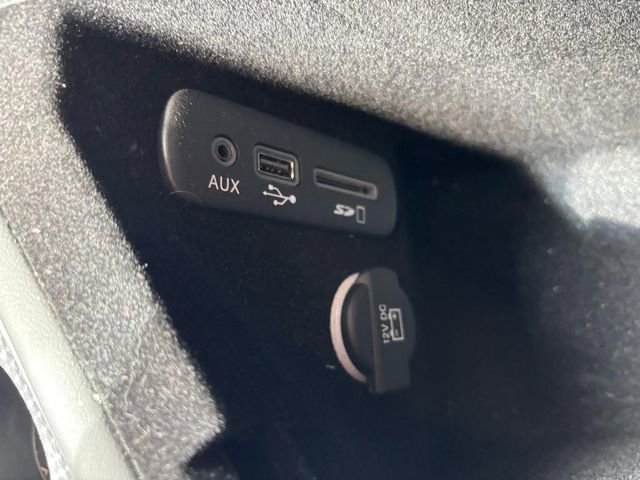 Used 2016 Dodge Challenger SRT Hellcat image 27