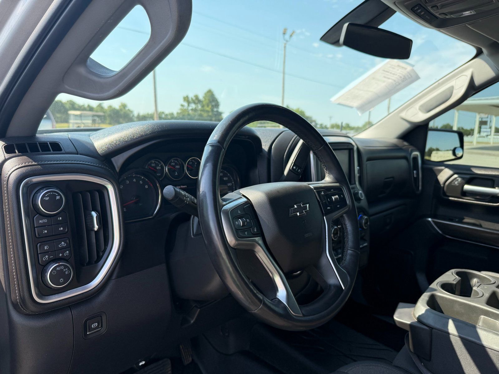 Used 2019 Chevrolet Silverado 1500 RST image 12