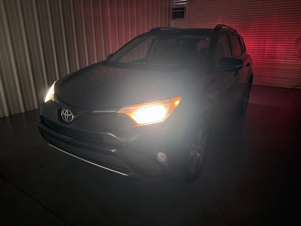 Used 2016 Toyota RAV4 XLE FWD image 8