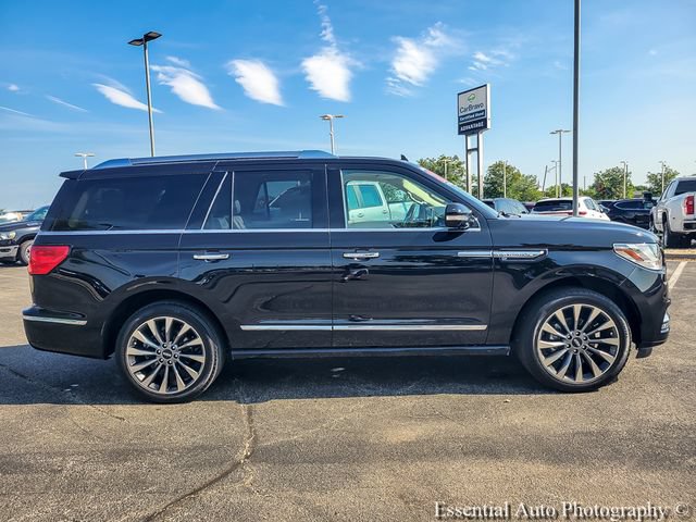 Used 2019 Lincoln Navigator Select AWD/4WD image 13