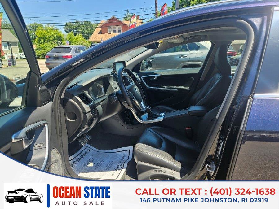 Used 2016 Volvo V60 T5 Premier w/ Convenience Package FWD image 10
