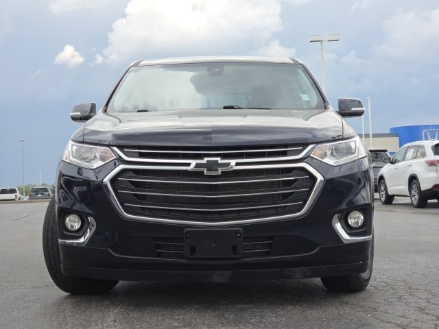 Used 2020 Chevrolet Traverse LT w/ Driver Confidence II Package AWD/4WD image 9