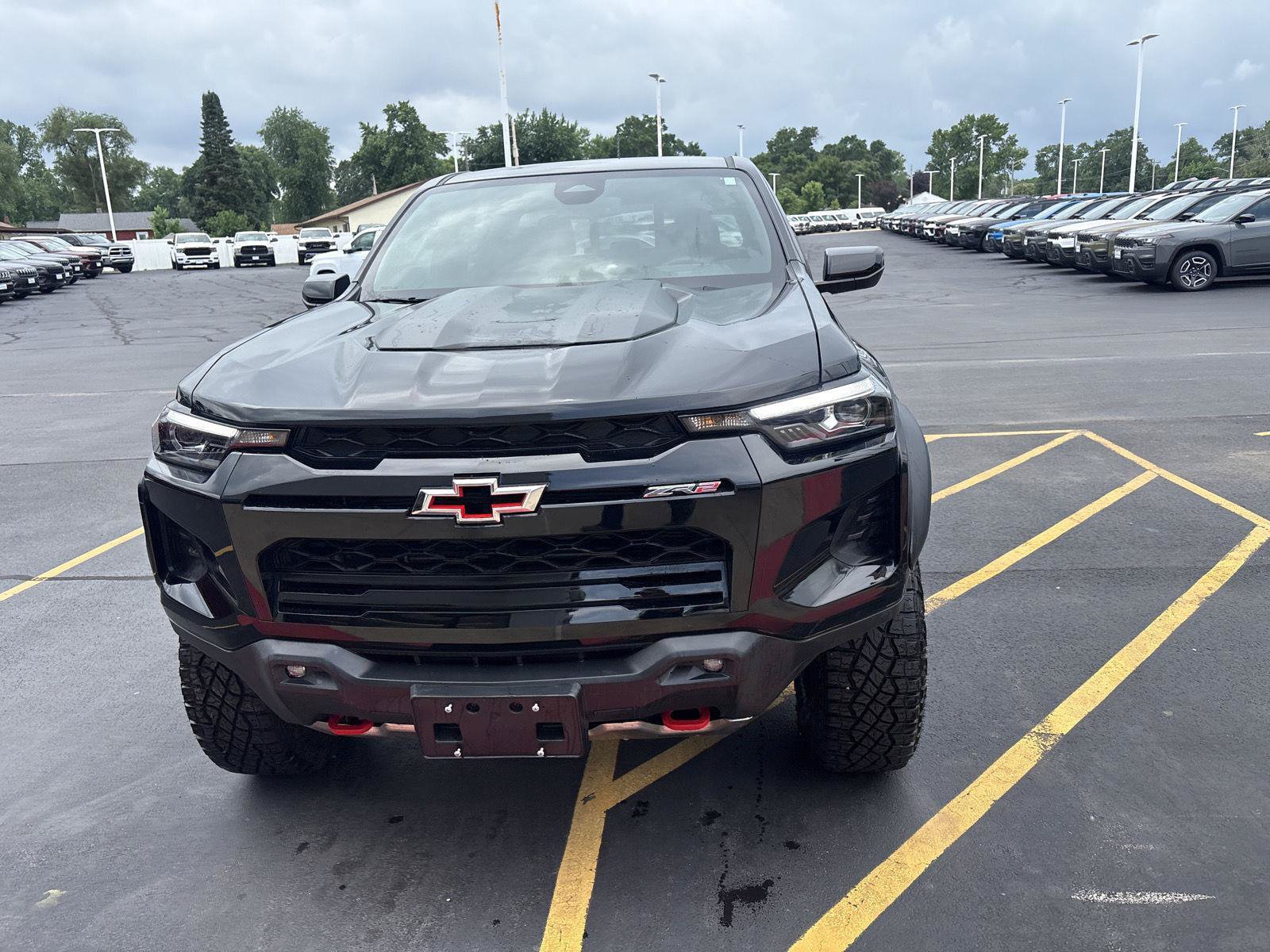 Used 2023 Chevrolet Colorado ZR2 w/ ZR2 Convenience Package III AWD/4WD image 3