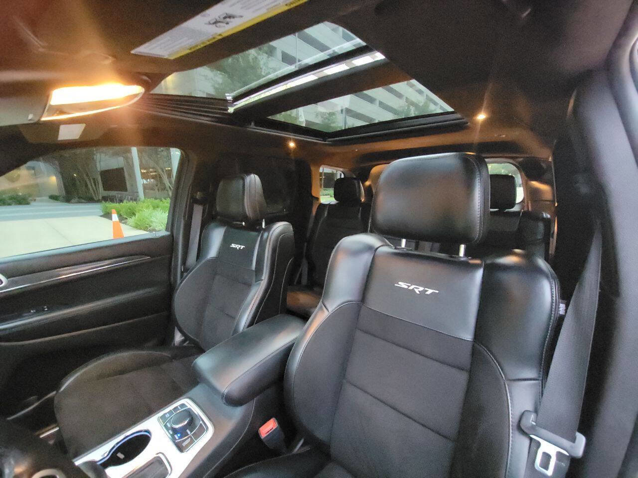 Used 2021 Jeep Grand Cherokee SRT AWD/4WD image 10