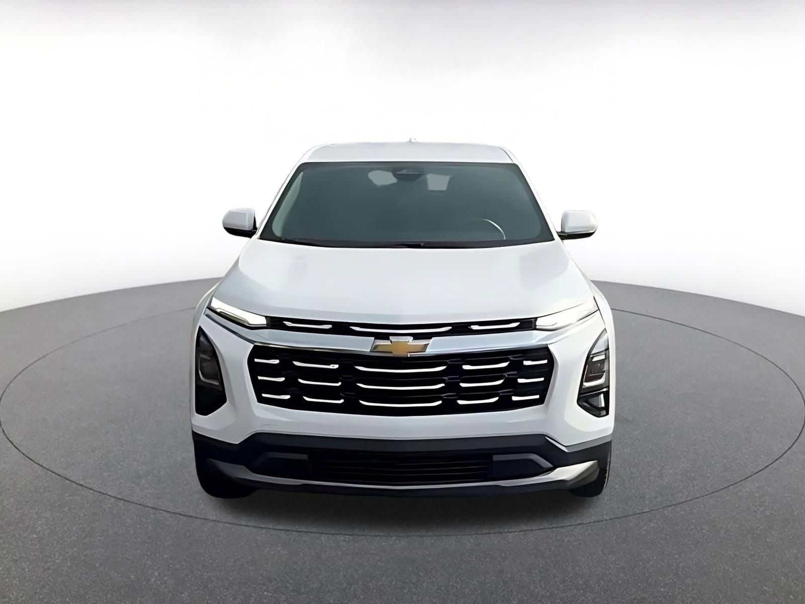 Used 2025 Chevrolet Equinox LT AWD/4WD image 4