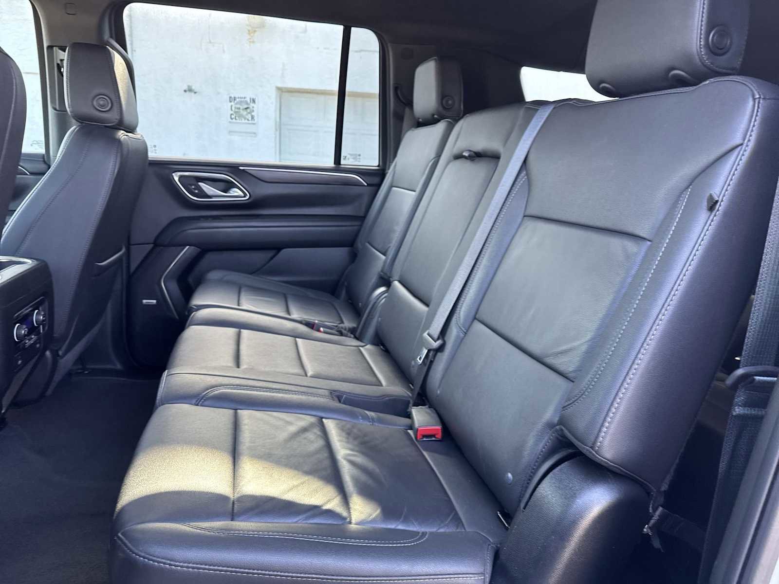 Used 2024 Chevrolet Suburban LT AWD/4WD image 18