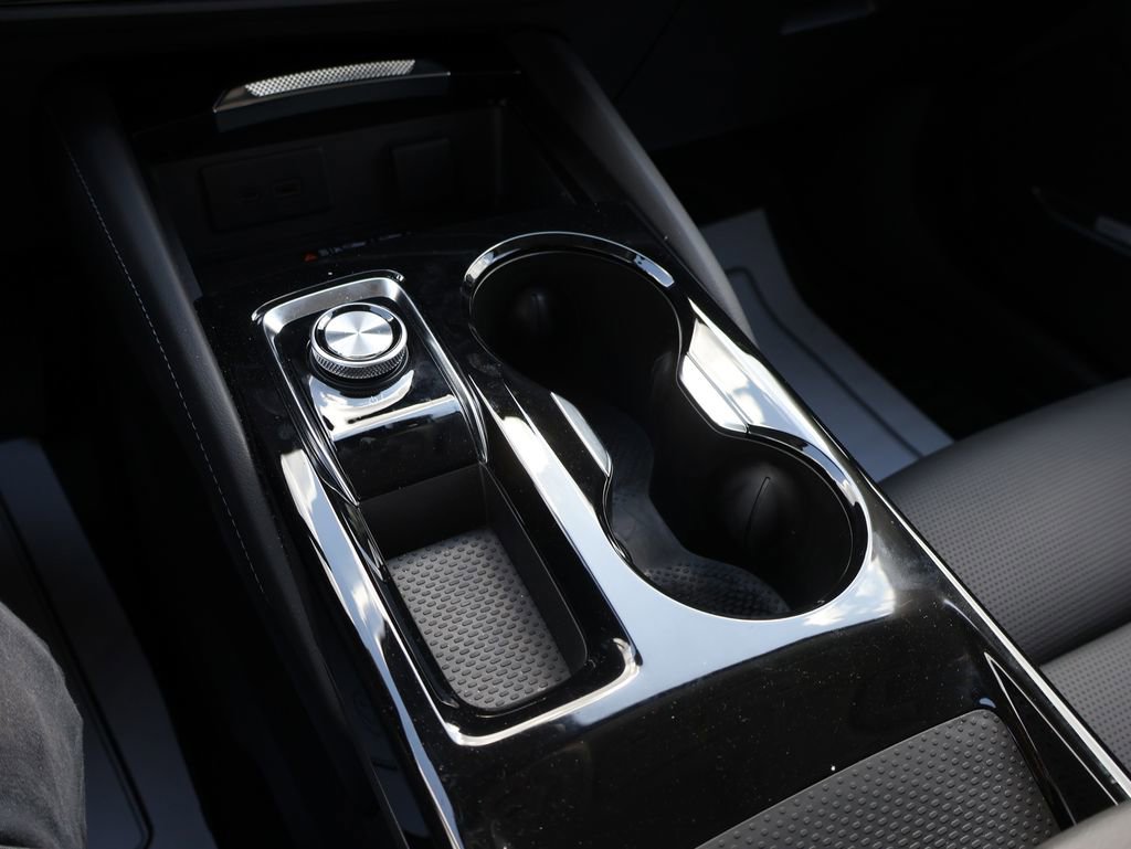 Used 2025 Buick Envision Avenir image 38