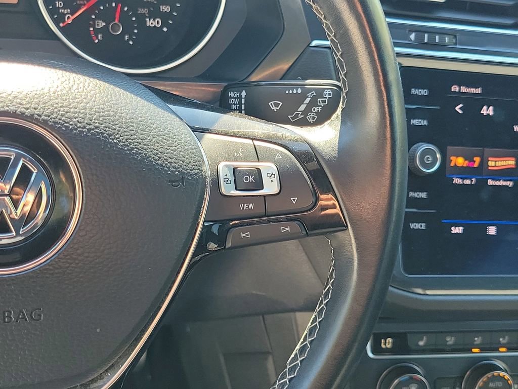 Used 2020 Volkswagen Tiguan SE R-Line w/ 3rd Row Seat Package image 36