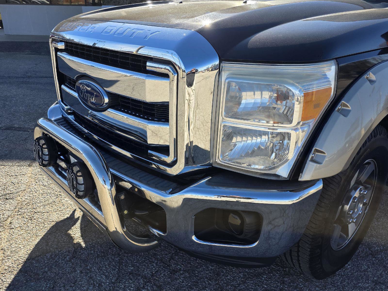 Used 2014 Ford F250 Lariat w/ Lariat Interior Package image 43