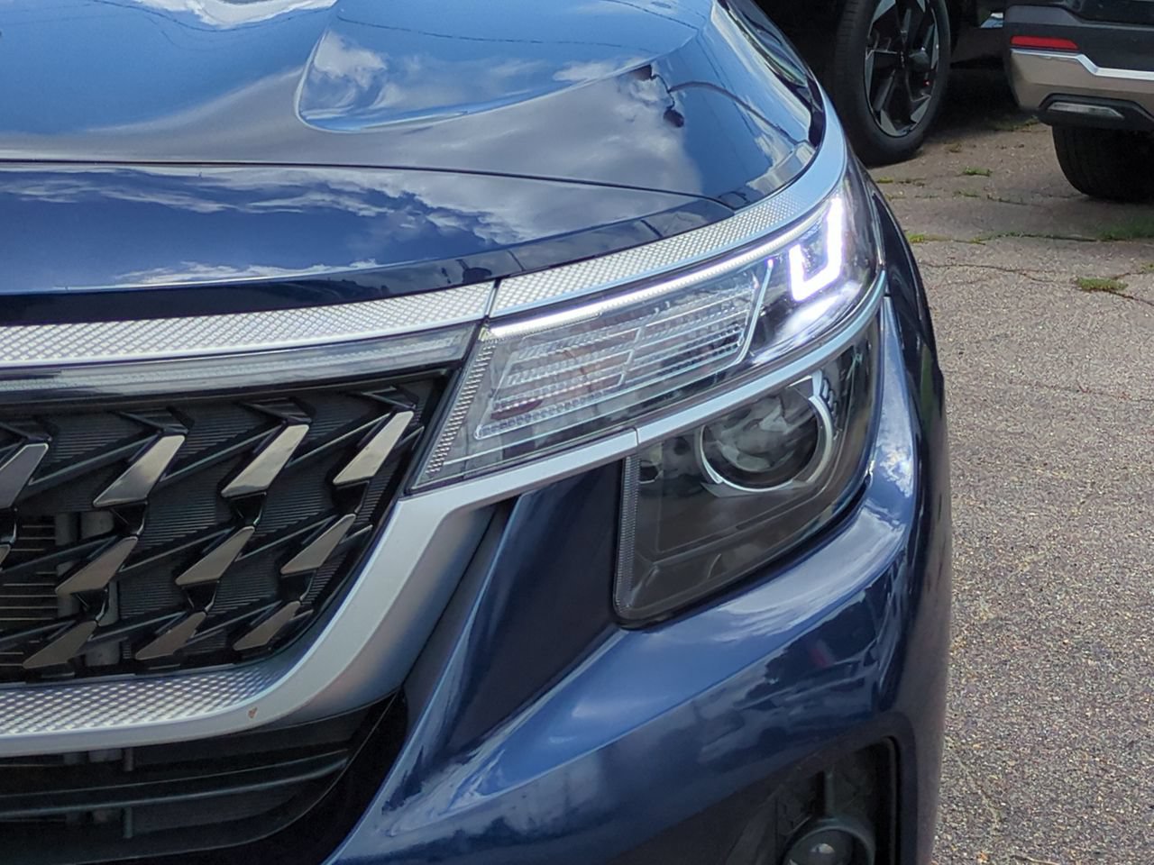 Certified 2022 Kia Seltos Nightfall Edition AWD/4WD image 10