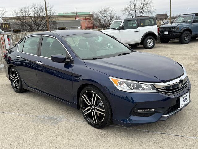 Used 2017 Honda Accord Sport Special Edition image 6