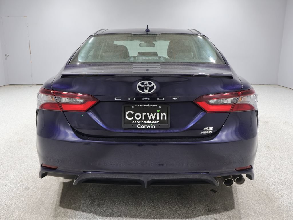 Used 2022 Toyota Camry SE AWD/4WD image 3