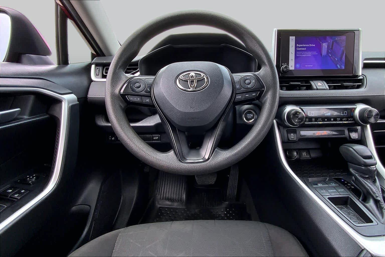 Used 2023 Toyota RAV4 XLE w/ Convenience Package FWD image 6
