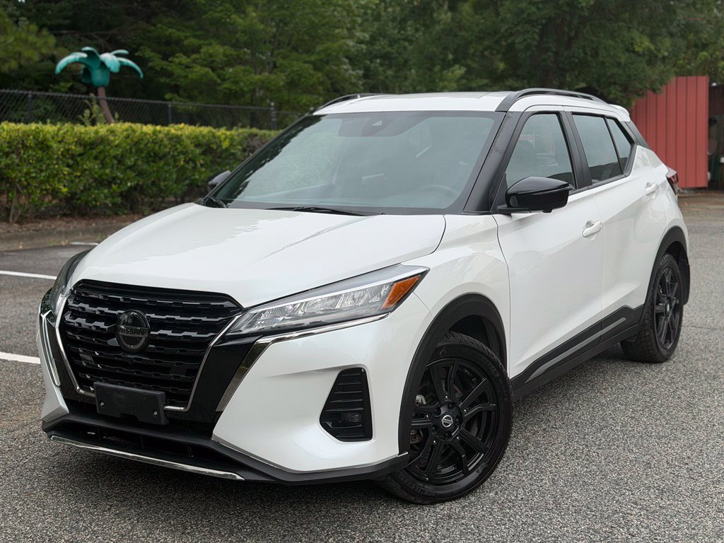 Used 2021 Nissan Kicks SR FWD image 1