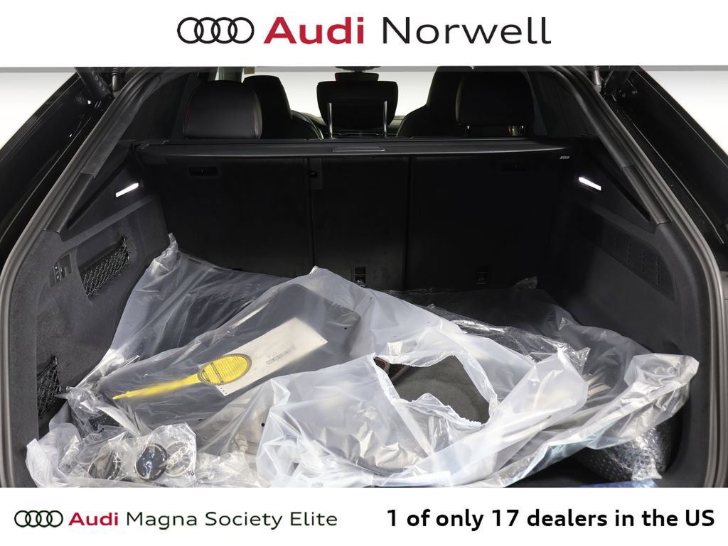 New 2026 Audi SQ8 Prestige image 15