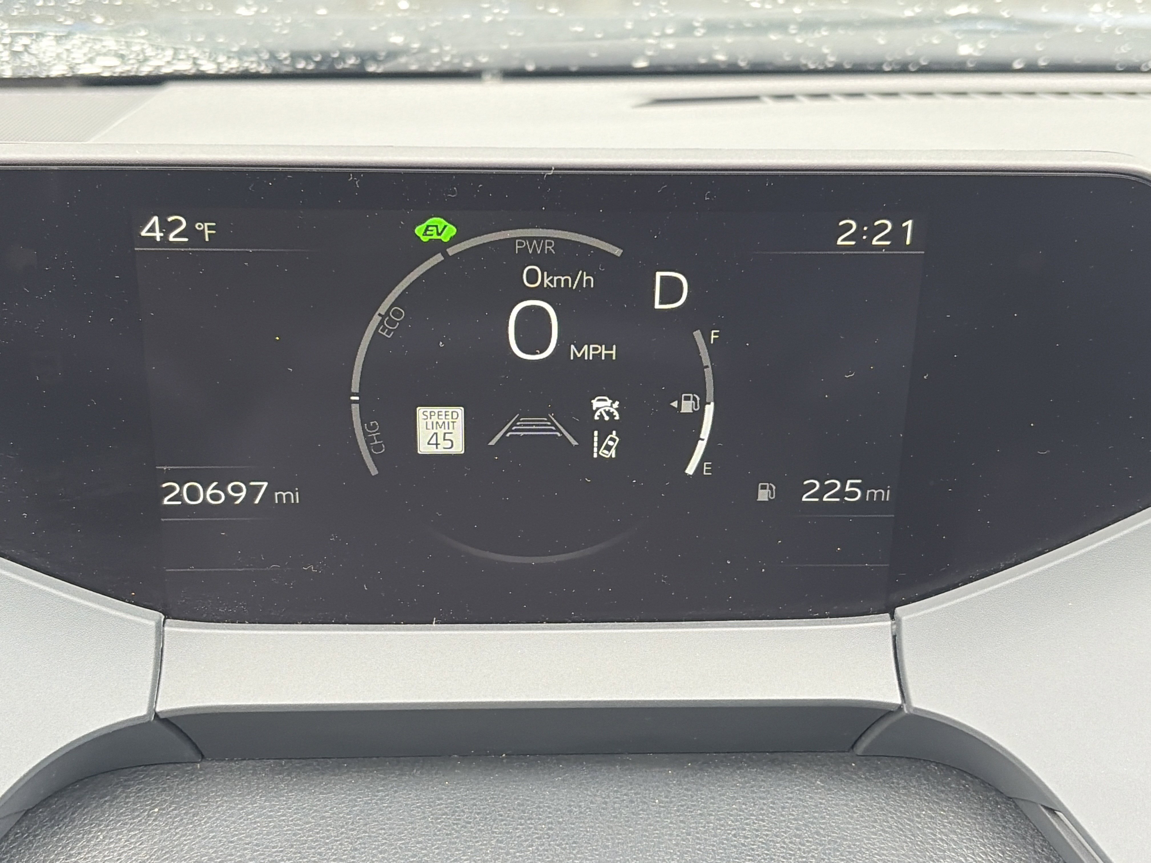 Used 2025 Toyota Prius XLE FWD image 15
