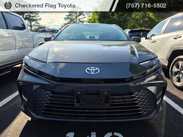 Used 2025 Toyota Camry LE FWD image 2