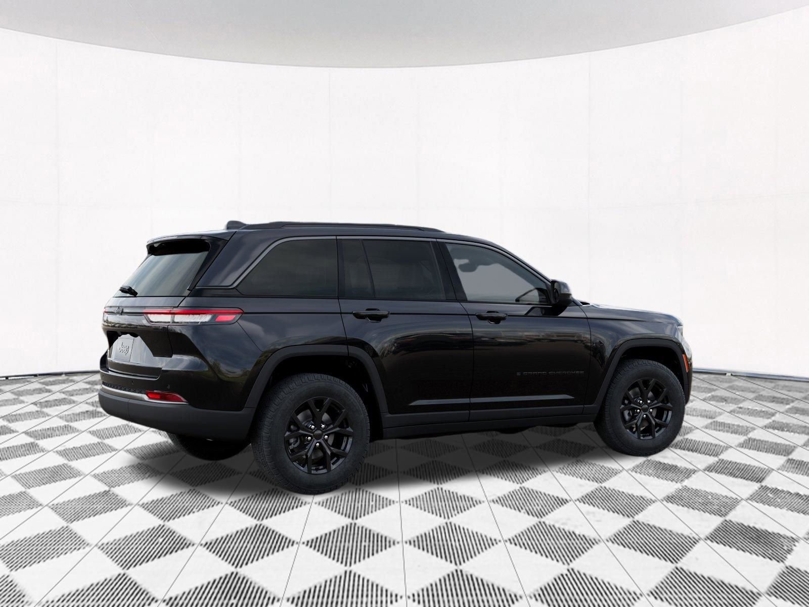 New 2026 Jeep Grand Cherokee Altitude image 5