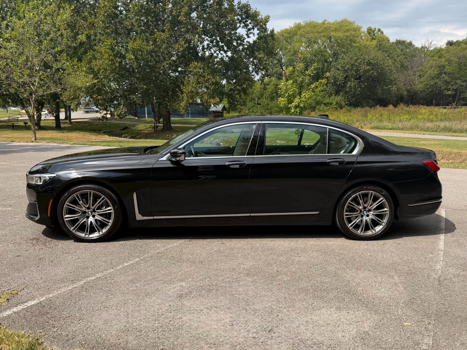 Used 2021 BMW 740i RWD image 7