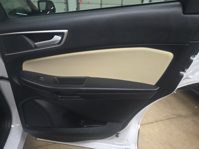 Used 2023 Ford Edge SEL w/ Convenience Package image 7