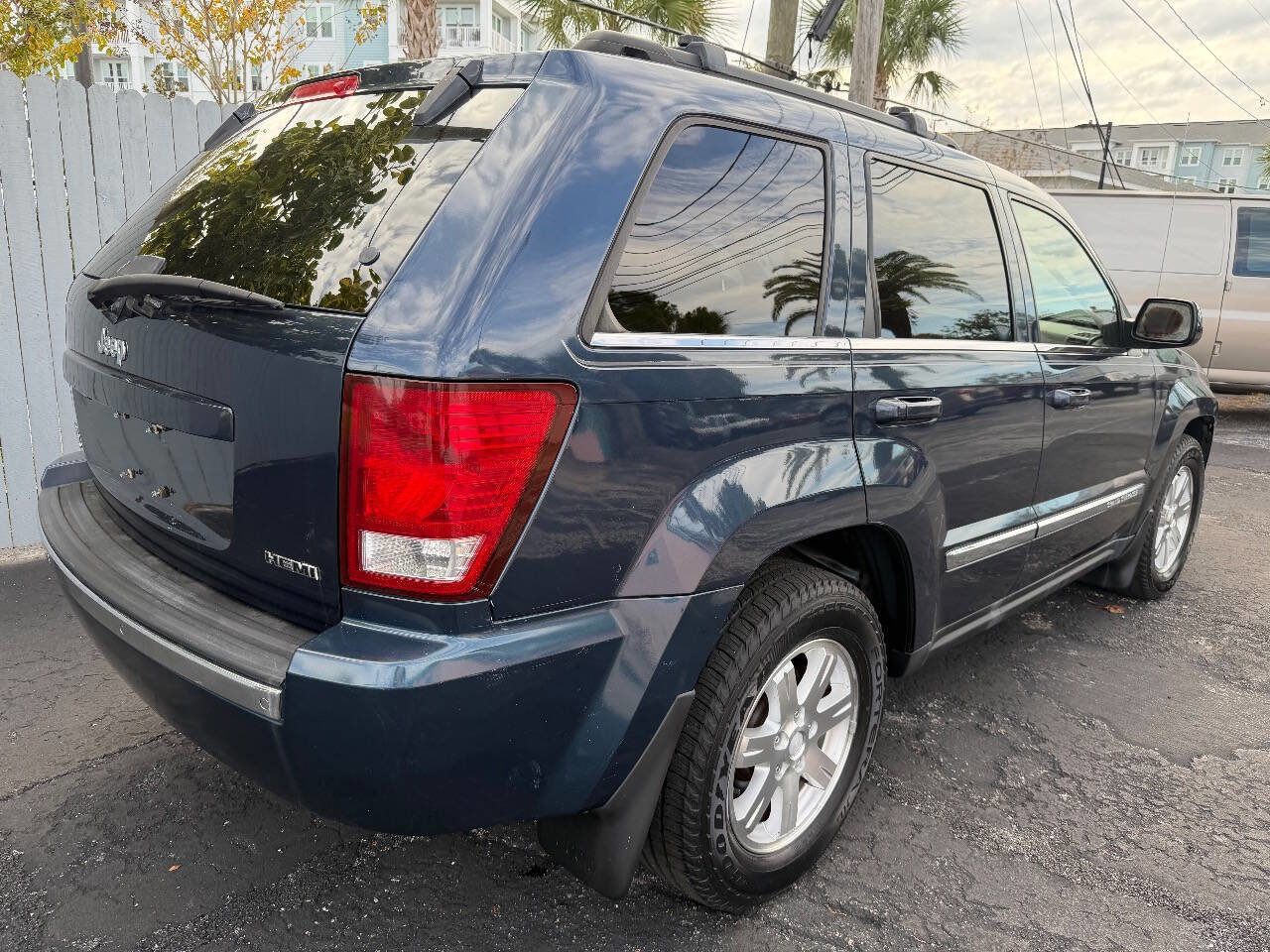 Used 2009 Jeep Grand Cherokee Limited w/ Quadra-Drive II 4X4 Group image 3