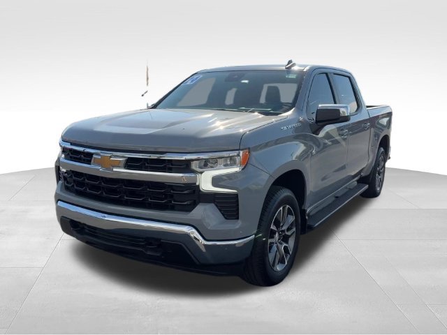 Used 2024 Chevrolet Silverado 1500 LT AWD/4WD image 2
