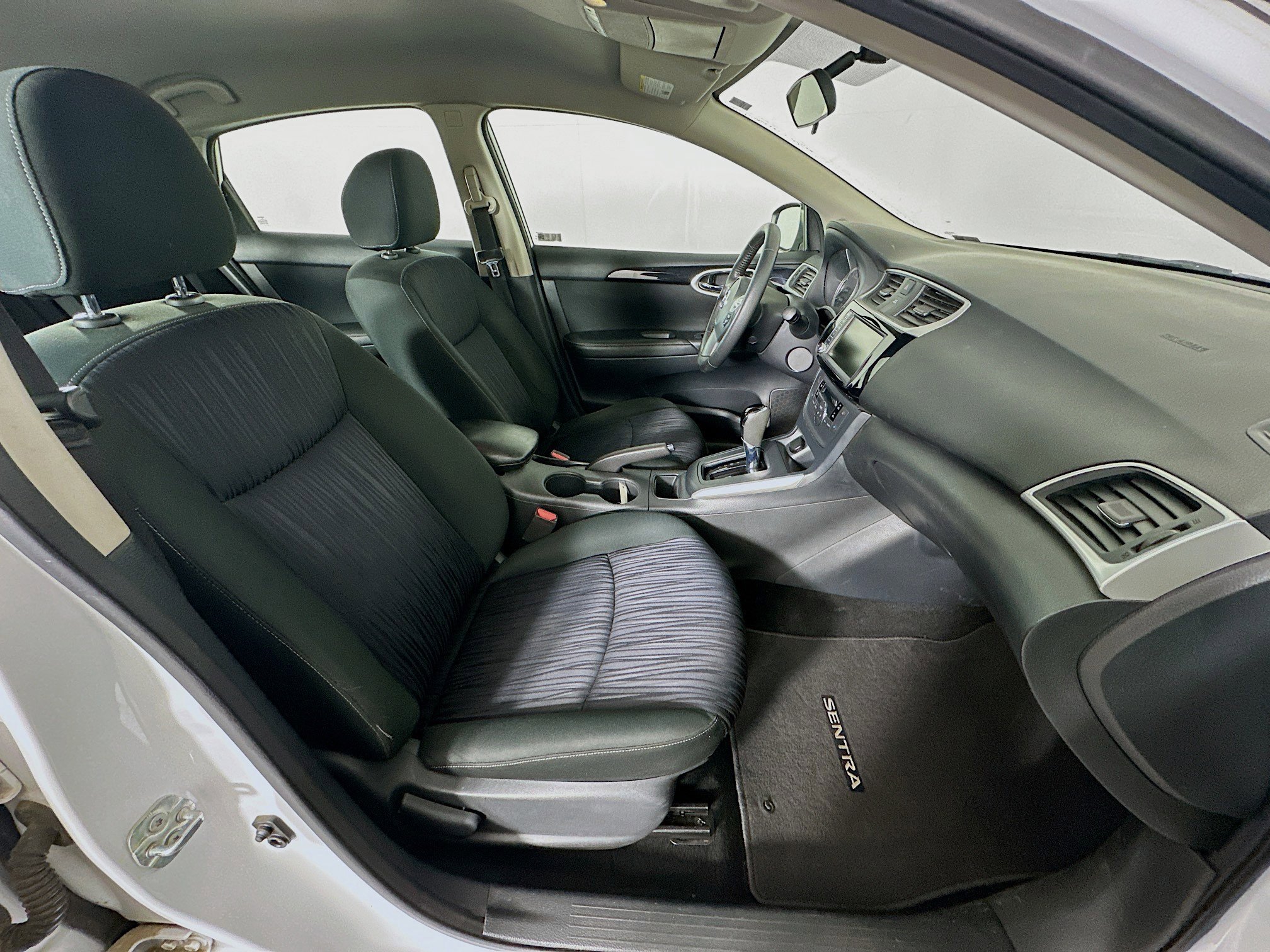 Used 2019 Nissan Sentra SV image 28