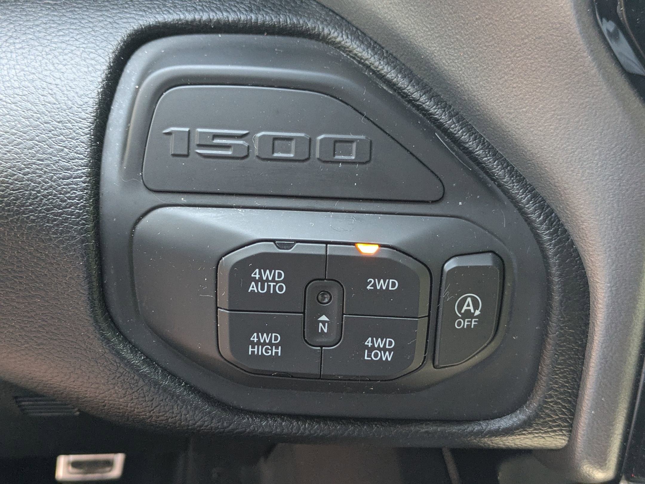 Used 2022 RAM 1500 Laramie AWD/4WD image 24