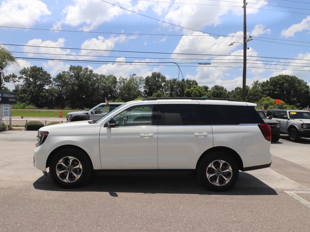 New 2027 Ford Expedition Active RWD image 9