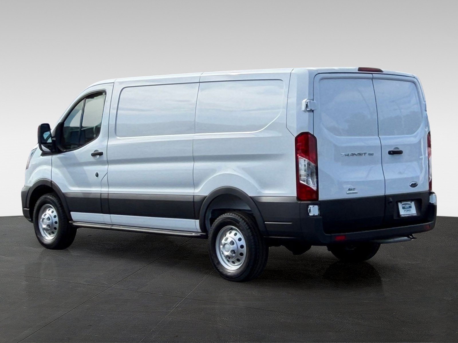 Used 2025 Ford Transit 150 Low Roof AWD image 7
