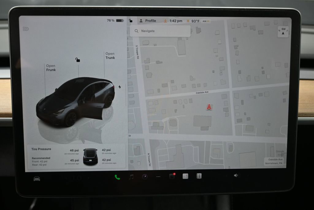 Used 2023 Tesla Model Y Long Range AWD/4WD image 39